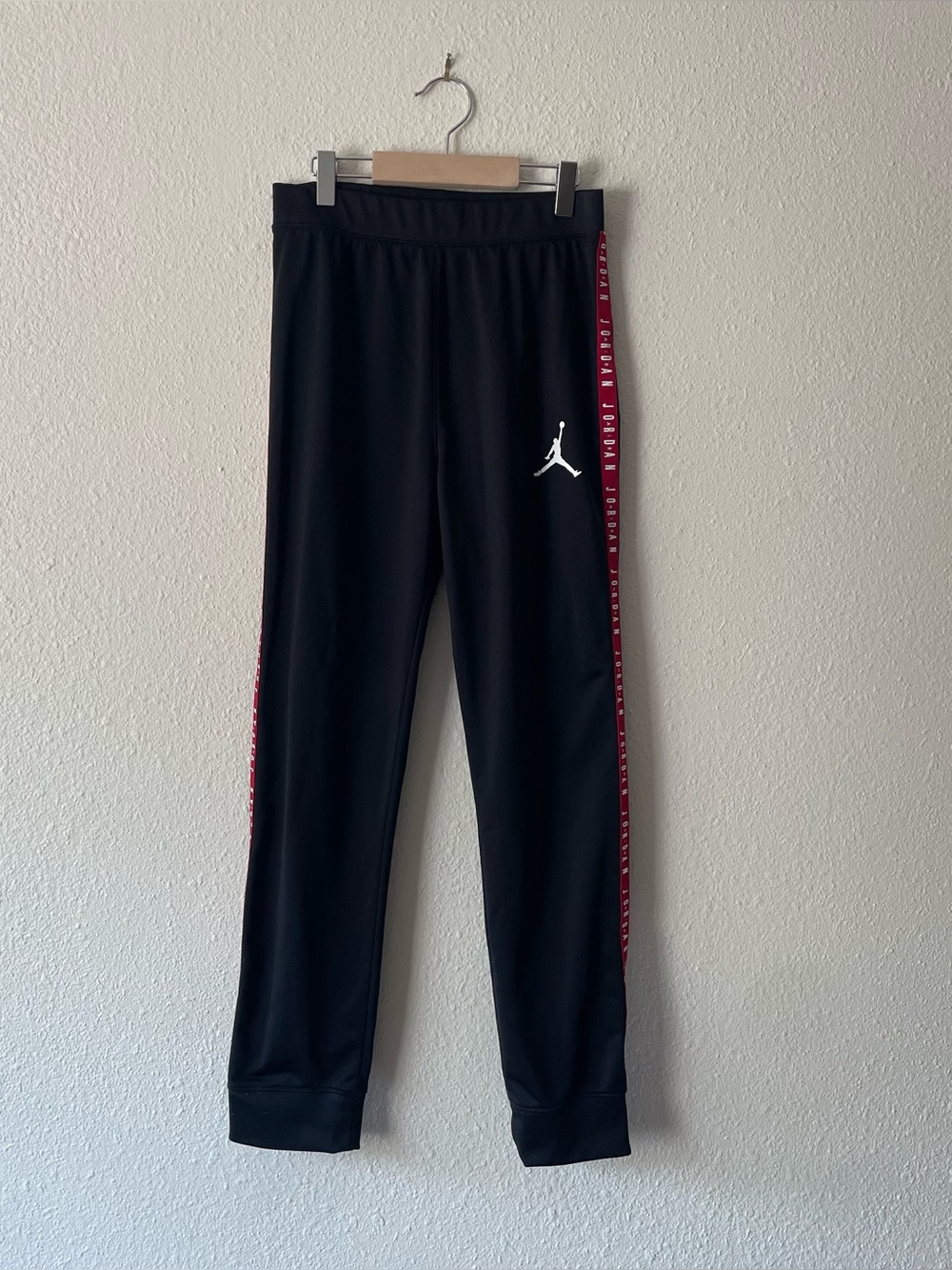 Nike Jordan Boys L 12-13 Track Pants Black Red Logo Tape Athletic Joggers
